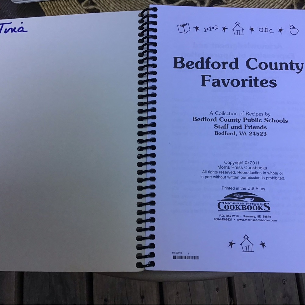 Three Early 2000’s Spiral-Bound Recipe Books, Never Used! - Picture 14 of 16